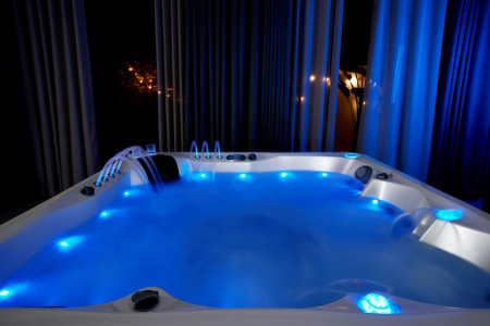 Гидромассажный СПА бассейн Joyee SPA Seattle